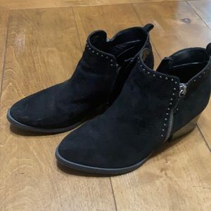 Black, faux suede zip-up booties